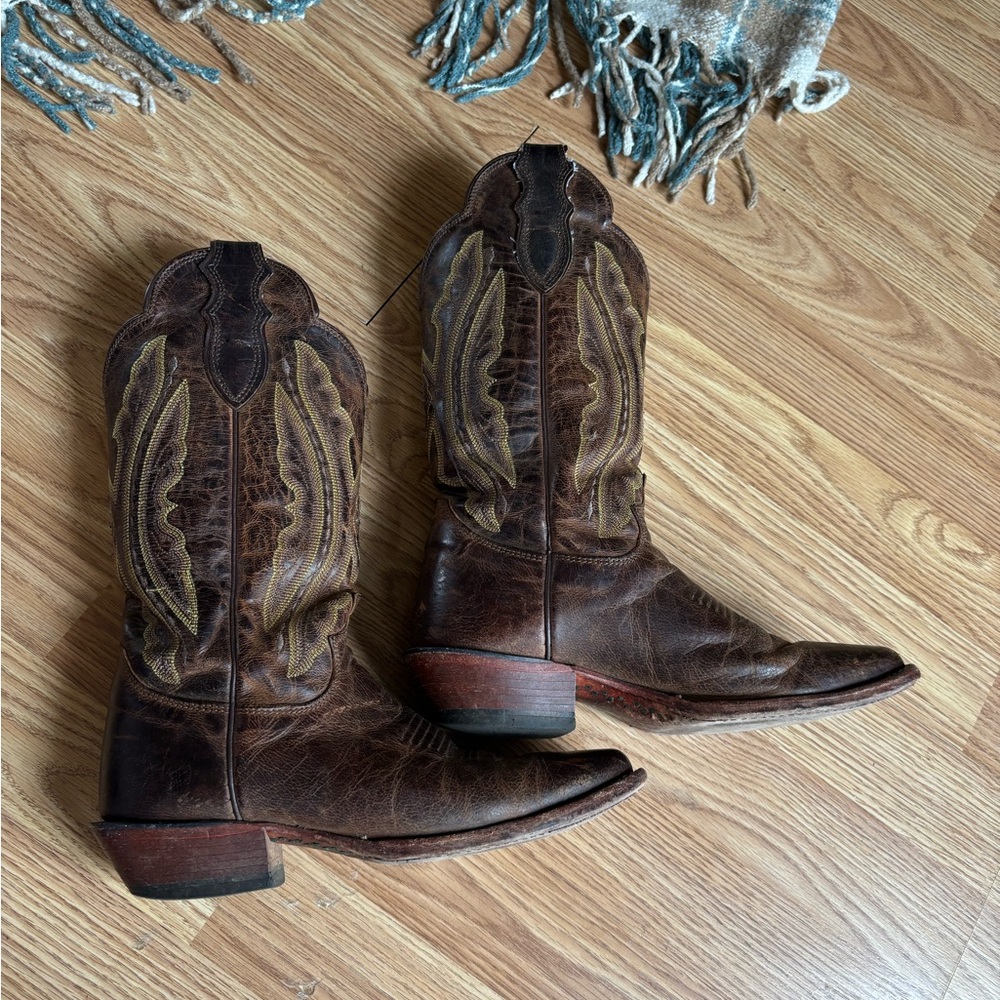 Justin Boot Company leather Women's equestrian boot slim/narrow durable boots